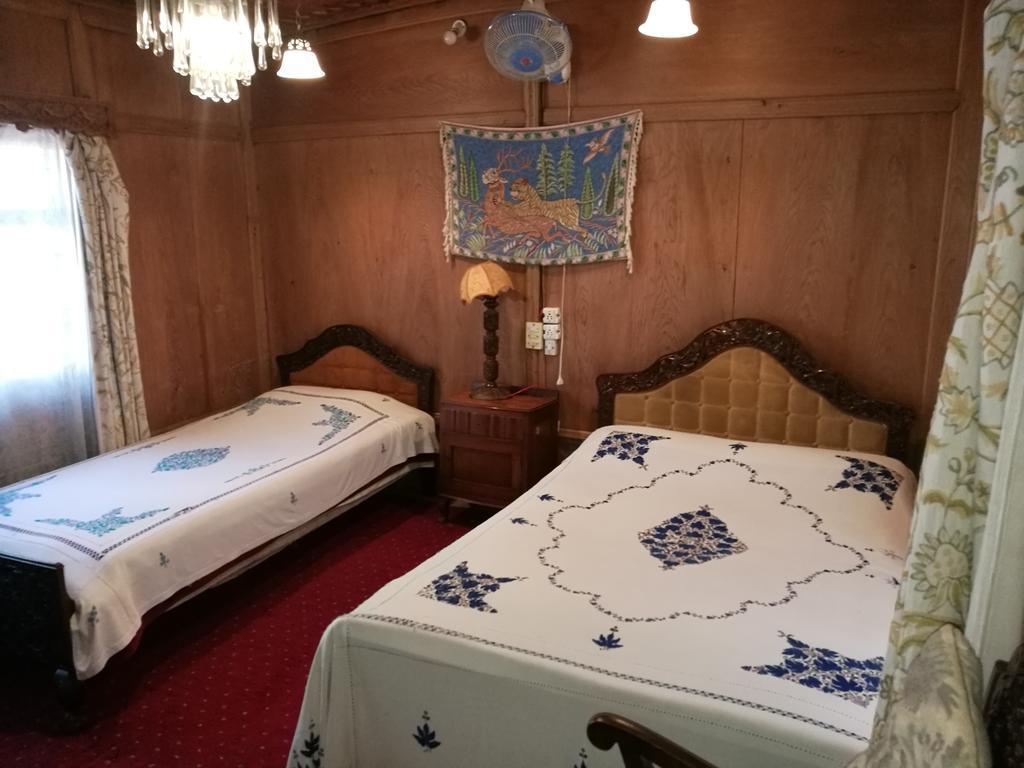 House Boat Hardy Palace Srīnagar Kültér fotó