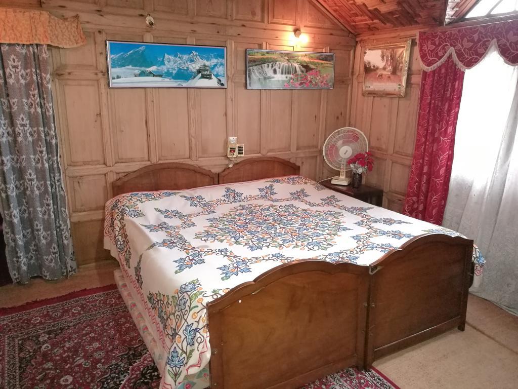 House Boat Hardy Palace Srīnagar Kültér fotó