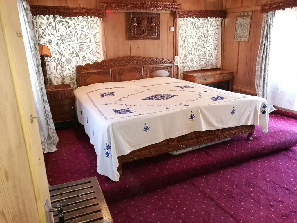 House Boat Hardy Palace Srīnagar Kültér fotó